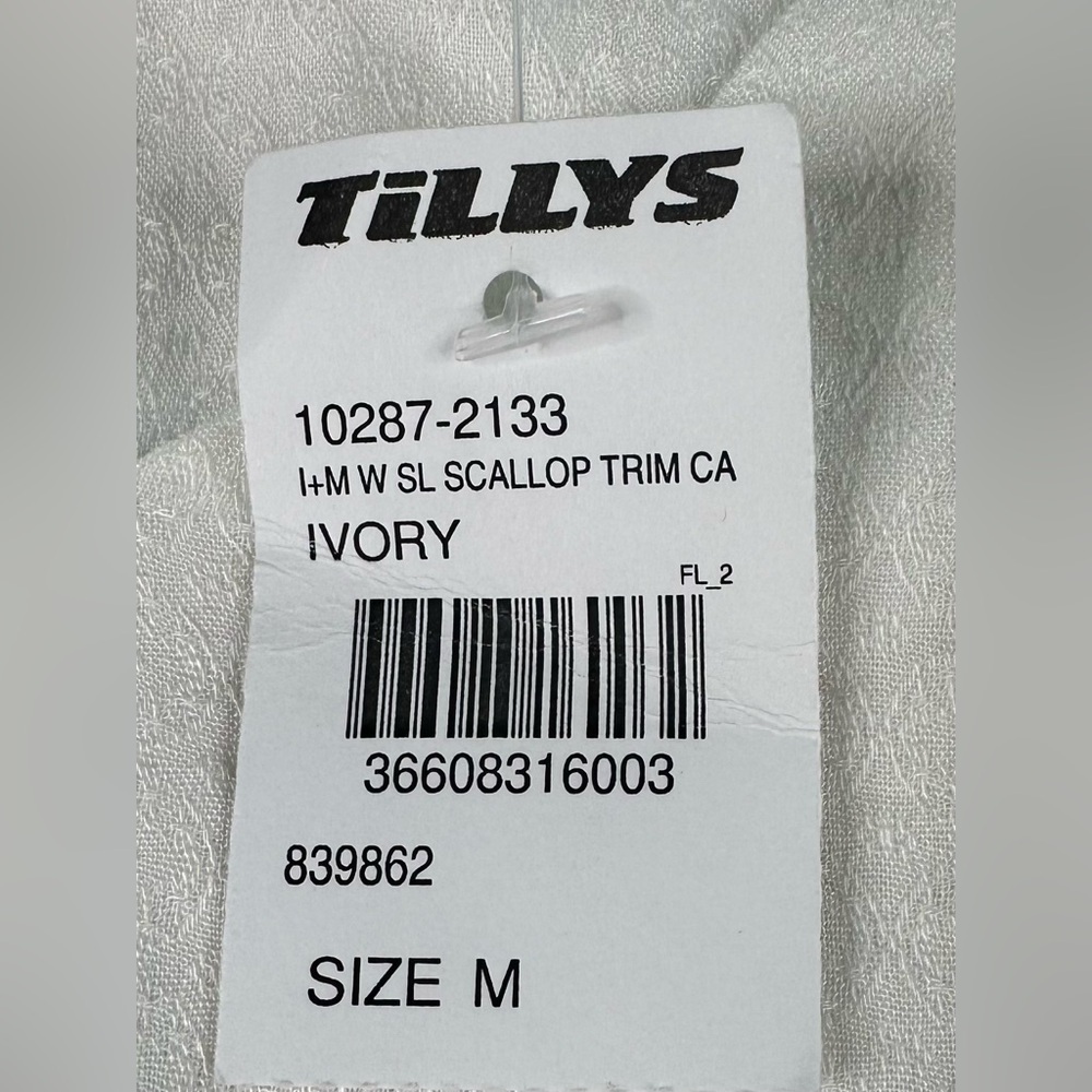 Tillys Ivy + Main Women’s Scallop Trim Cami in Ivory Size Medium - Picture 9 of 9